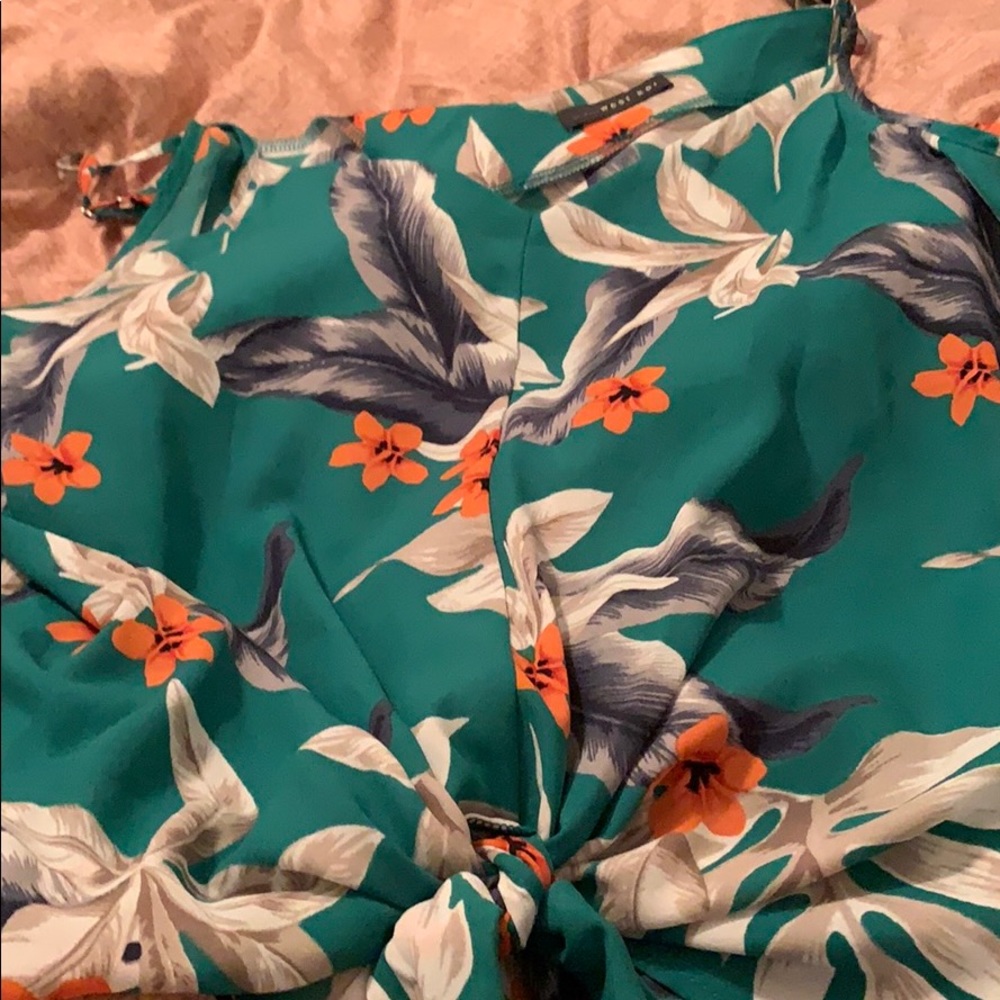 Large west Kei top brand new from stitch fix